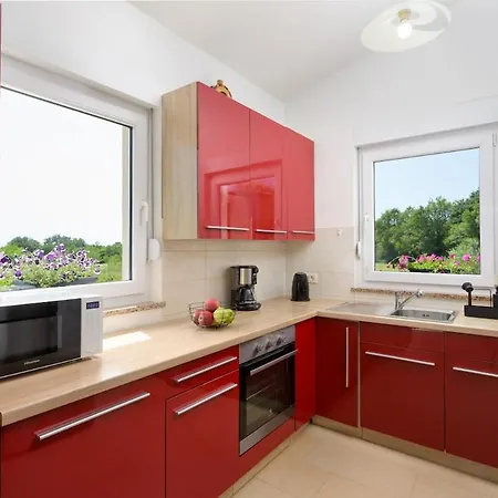 Tamara By Istrialux Villa *