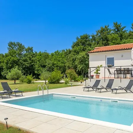 Tamara By Istrialux Loborika