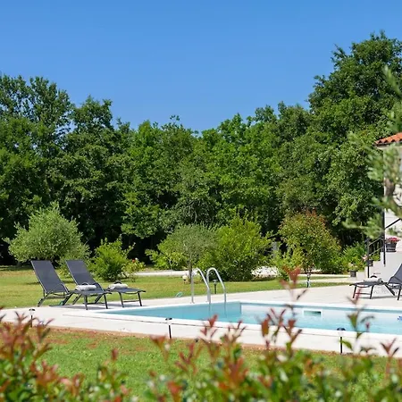 Tamara By Istrialux *